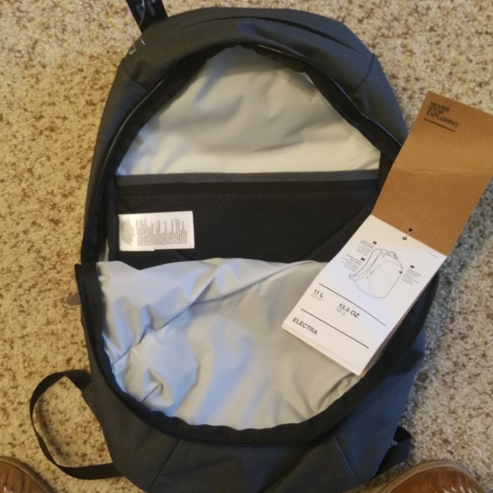 The North Face Black & Grey Backpack - Picture 5 of 8